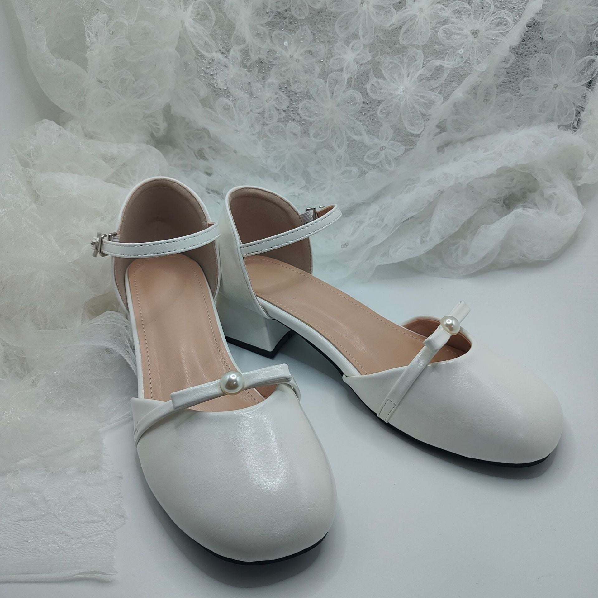 Autumn women's thick heel bow round toe flats