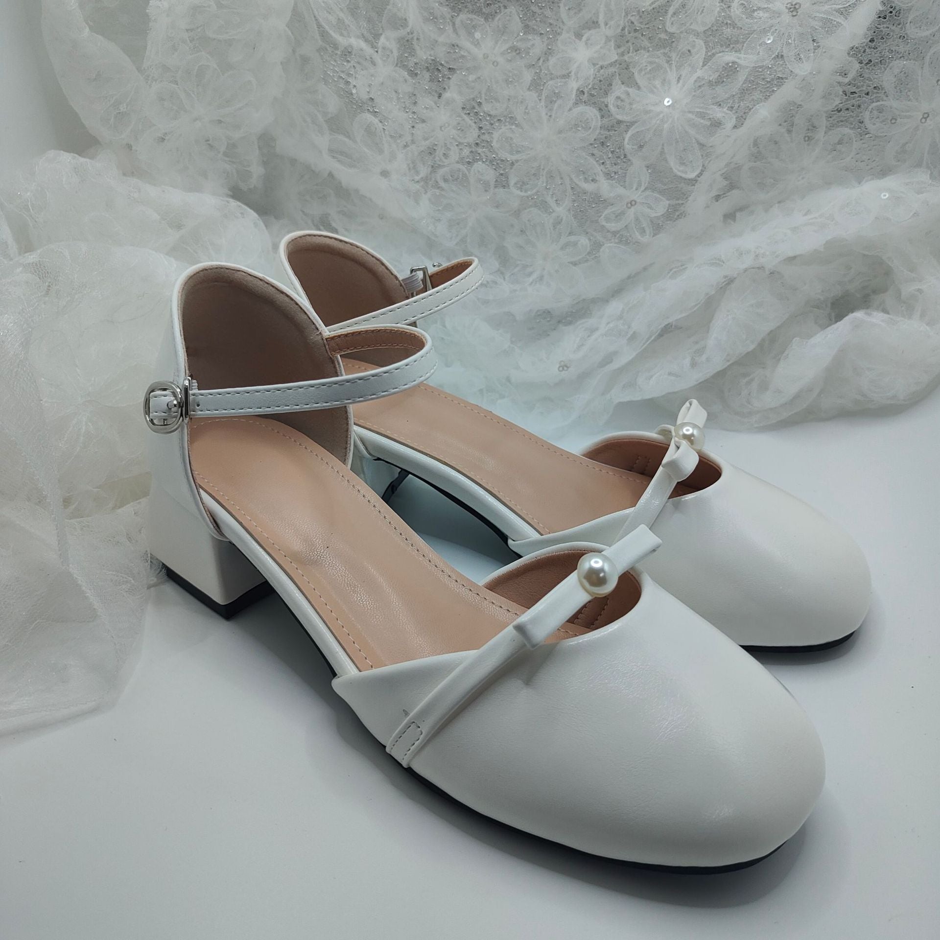 Autumn women's thick heel bow round toe flats